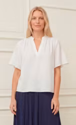 Pearl blus i 3 olika färger i 2xXL