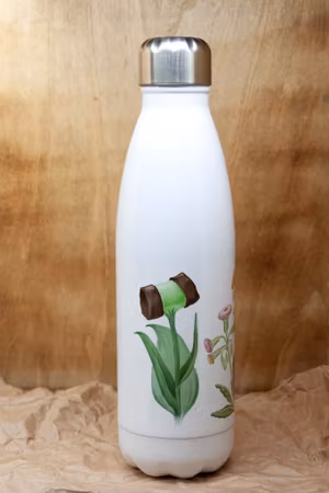 Vattenflaska kakblommor