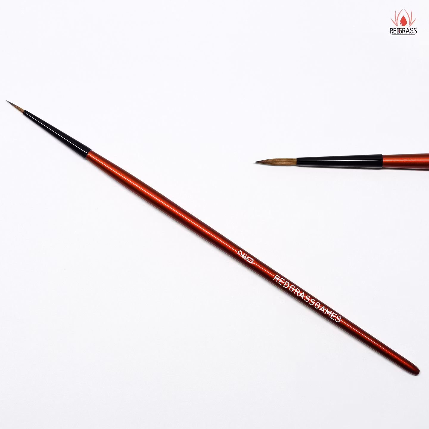 Red Grass Games: Brush Size 2/0 - BRSHN-00