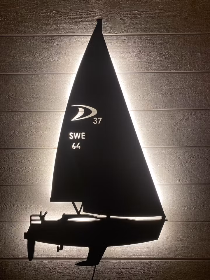 Vägglampa Segelbåt Delphia 37