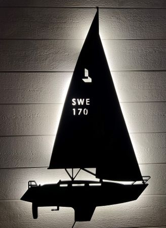 Vägglampa Segelbåt LINJETT 33