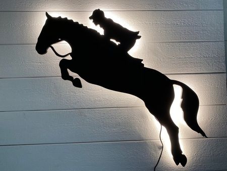 Vägglampa Häst hopptävling