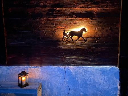 Vägglampa Travhäst