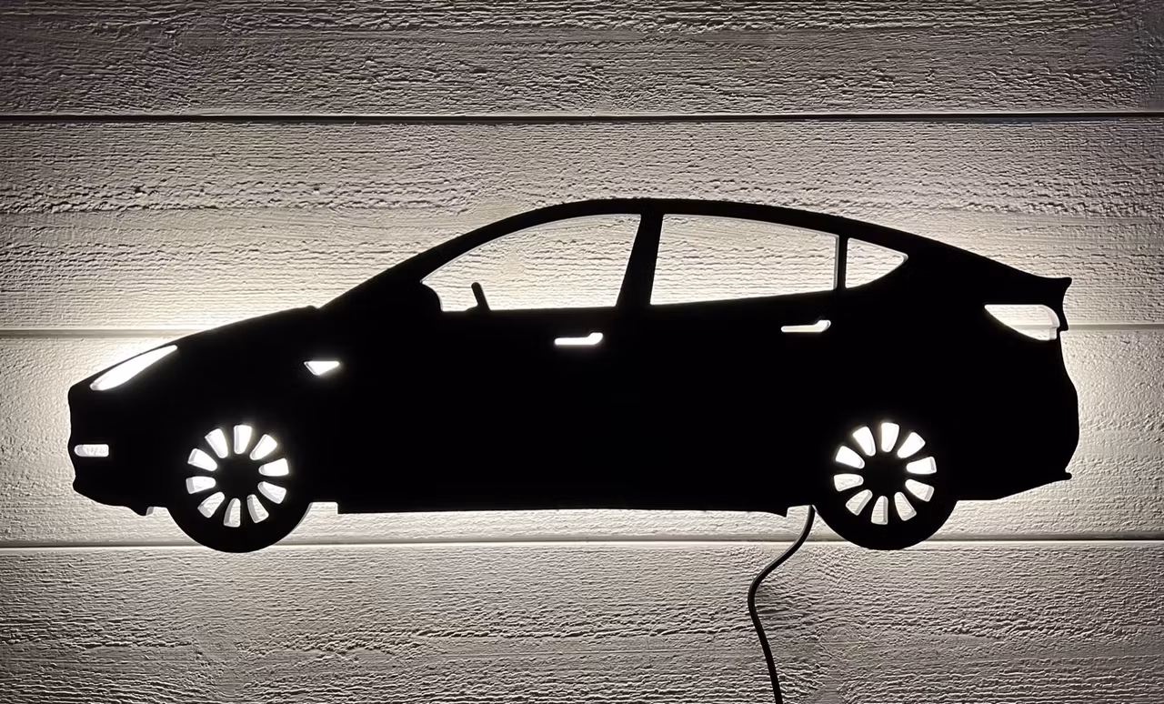 Vägglampa Bil TESLA modell Y