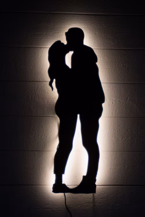 Vägglampa Kärlek - par i helfigur