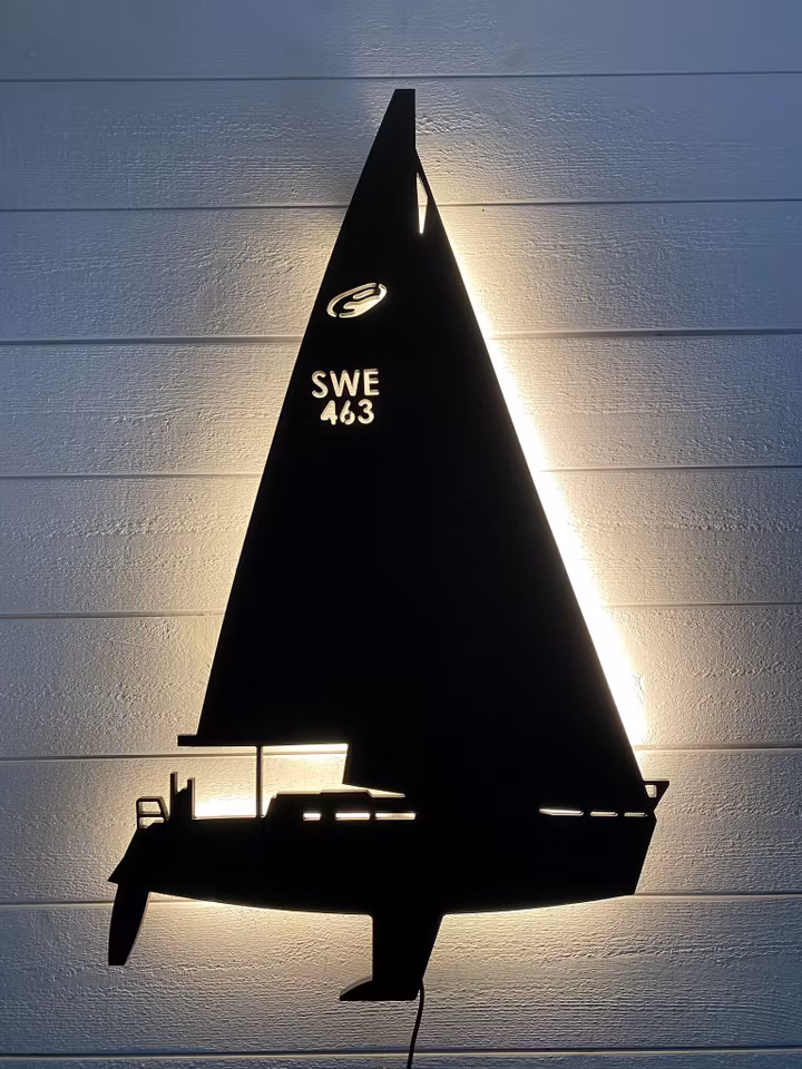 Vägglampa Segelbåt Elan 333