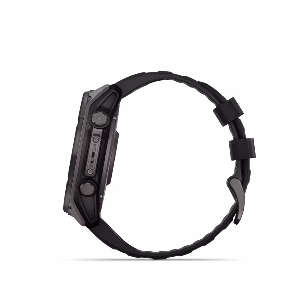 Garmin fēnix® 8–51 mm, Solar, Sapphire Sapphire, Karbongrå DLC-titan med sort/steingrå silikonrem