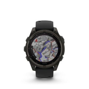 Garmin fēnix® 8–47 mm, Solar, Sapphire Sapphire, Karbongrå DLC-titan med sort/steingrå silikonrem