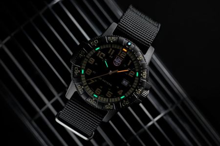 Luminox Leatherback Sea Turtle Sort / Sort Nato 44mm