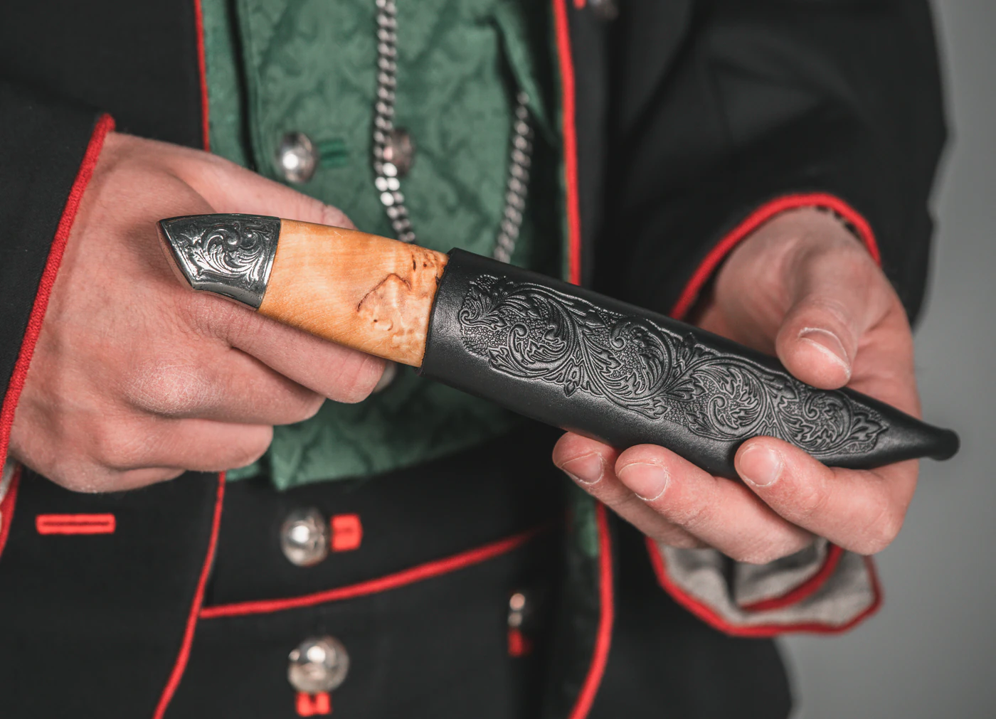 BRUSLETTO RENESSANSE - ESTETISK BRUKS OG BUNADSKNIV