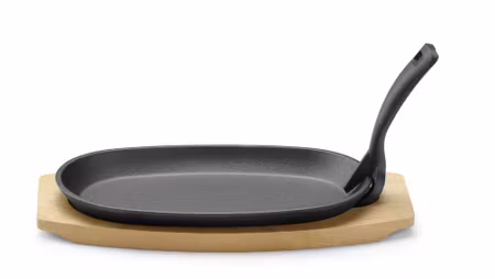 Cast iron platter med wooden underliner och gripper, HENDI, Svart, 280x143x(H)33mm, Oval