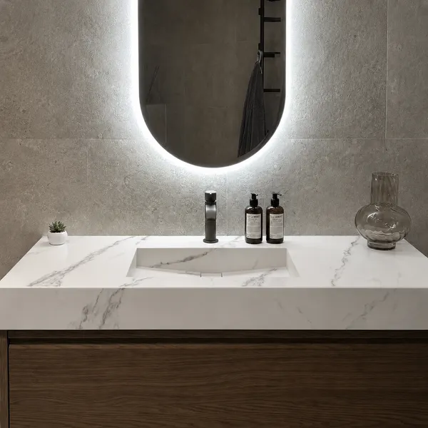DEKTON Kairos – Vit marmorlook