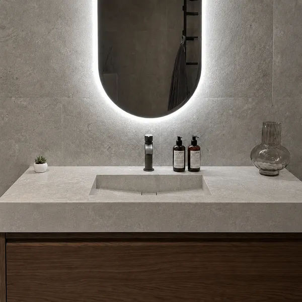 DEKTON Lunar22 – Ljusgrå ton