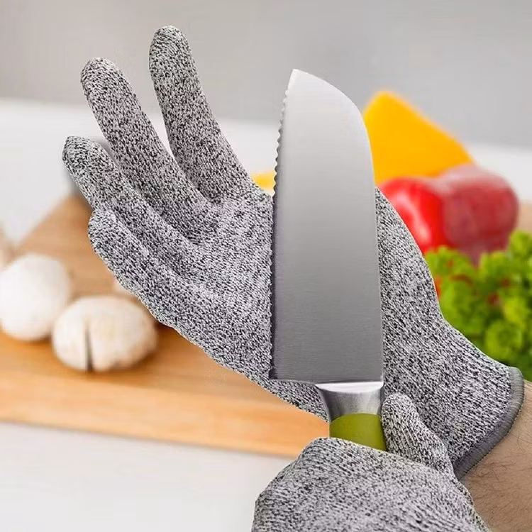 Skyddshandske som skyddar mot skärsår