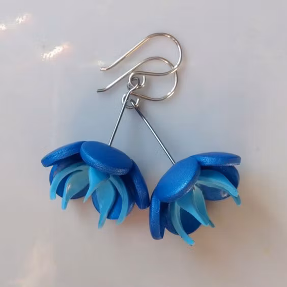 Örhängen - blommor på pinnar