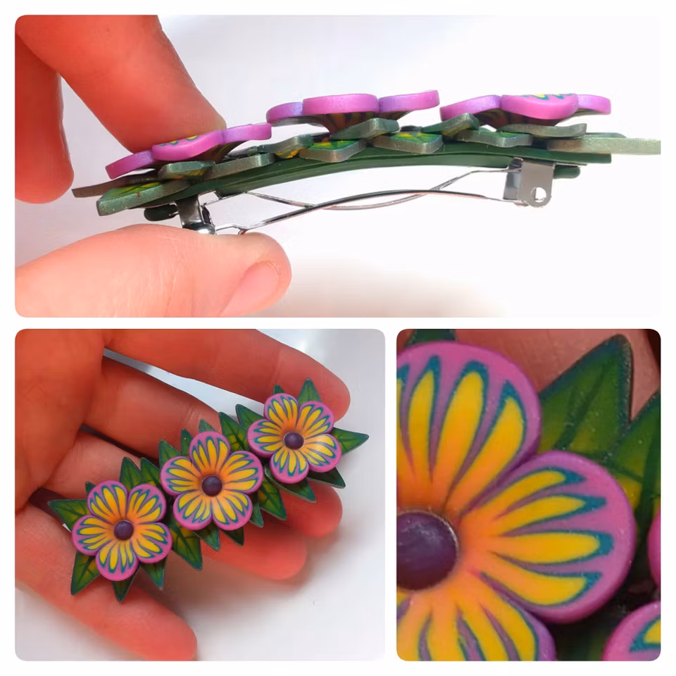 Hårspänne med blommor