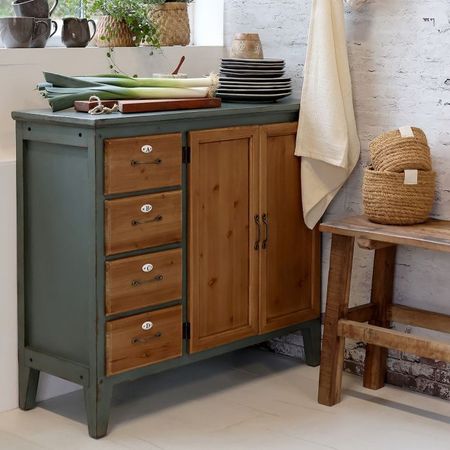 Sideboard med 4 lådor