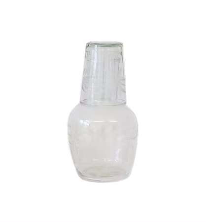 Decanter with palm tree cut