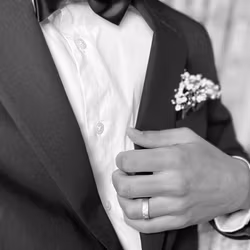 Misty Forest Mens "World" Ring - Silver