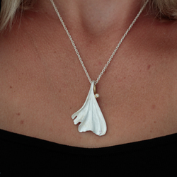 Halsband Ginza Ginkgo Leaf - Silver