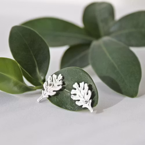 Earrings Tiny Oak Leaf - Silver
