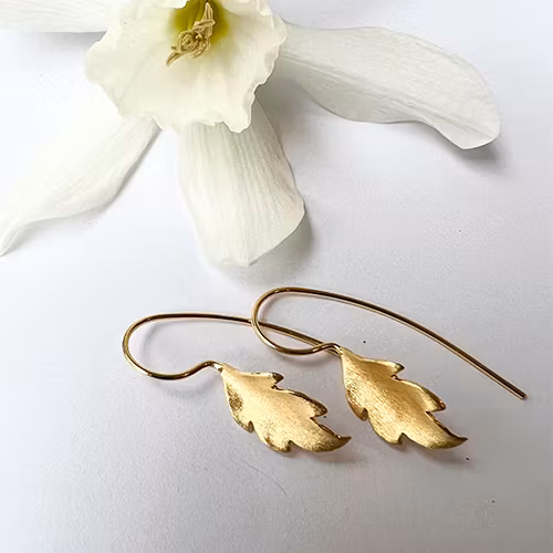Örhängen Tiny Leaf - Guld