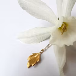 Halsband Tiny Leaf - Guld