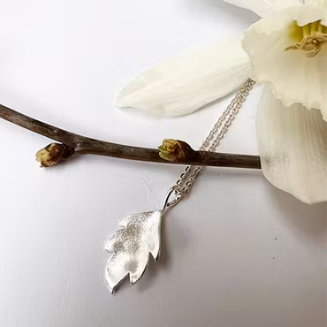 Halsband Tiny Leaf  - Silver