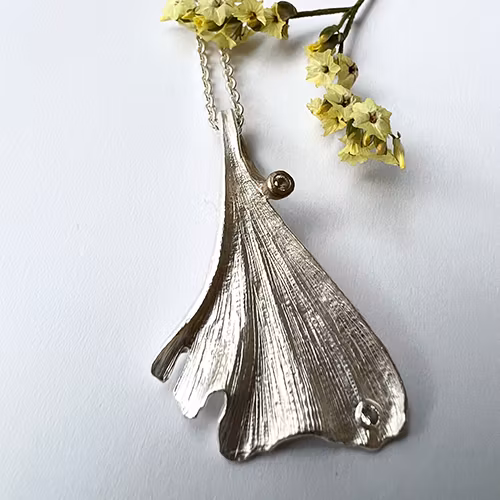 Halsband Ginza Ginkgo Leaf - Silver