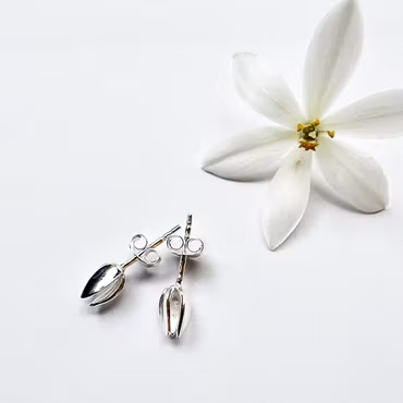 Örhängen Petite Tulip - Silver