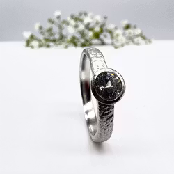 Misty Forest Teardrop Ring - 18K White Gold with Rhodium