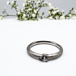 Misty Forest "Idyllic" Ring - 18K Vitguld med Rhodium
