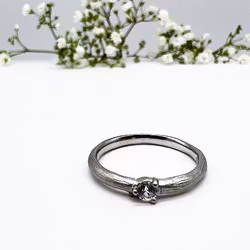Misty Forest "Idyllic" Ring - 18K Vitguld med Rhodium