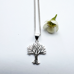 Halsband Tree Of Life - Blankt Silver