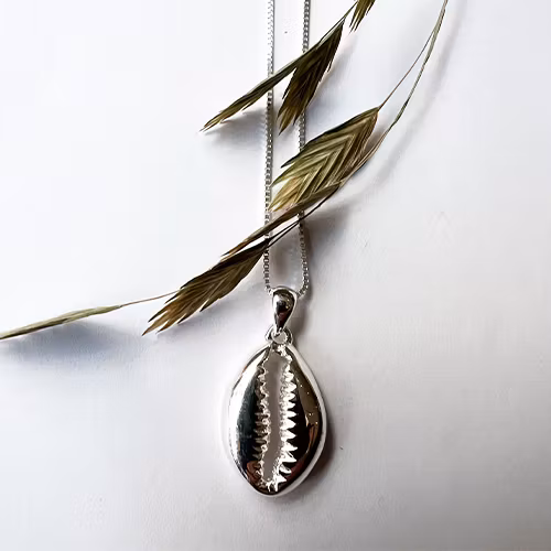 Halsband Shell of Sand - Silver