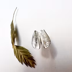 Örhängen Petite Seashell - Silver