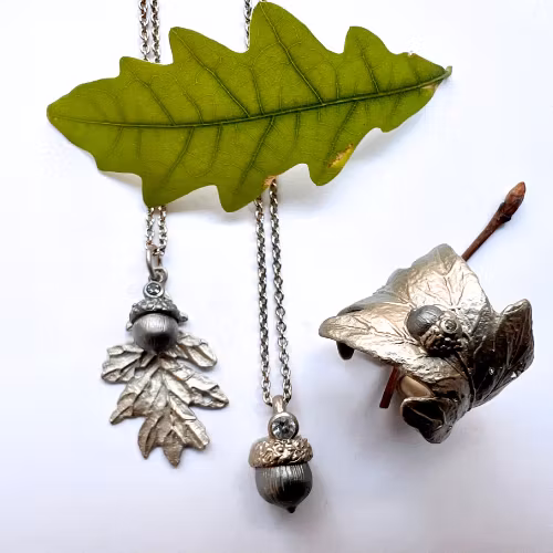 Necklace Tiny Mighty Oak - Gold/Bronze