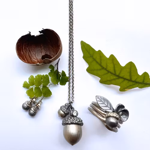 Necklace Seeds of the Oak- Gold/Bronze
