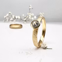 Misty Forest Teardrop Ring - 14K Gold