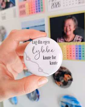 Lykke knute for knute, button