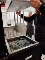 DECEMBER onsdag 17/12 Stöp dina egna ljus. Dagtid 10-14