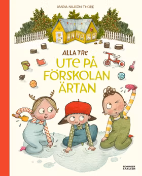 Alla tre ute på förskolan Ärtan