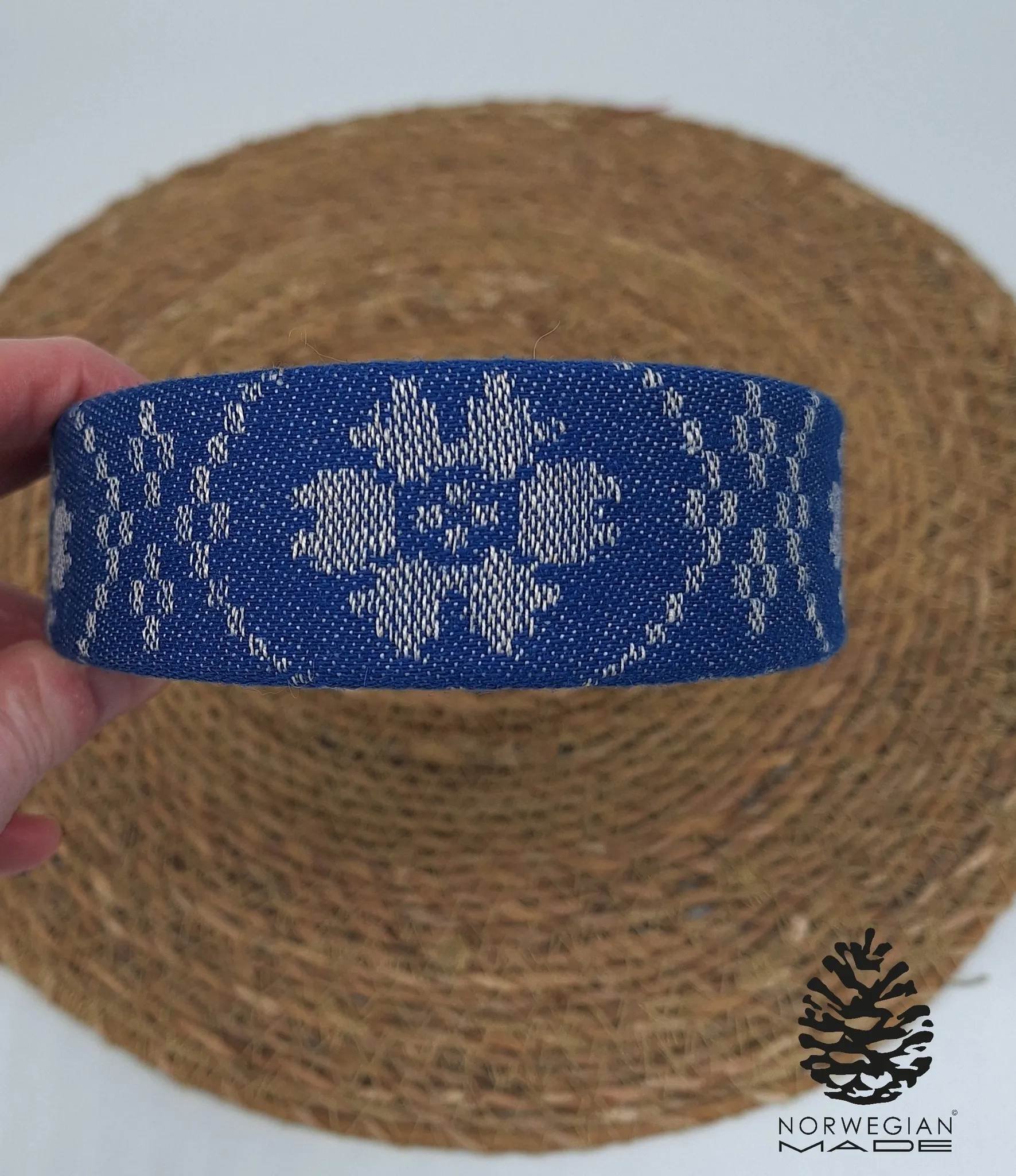 Hårbøyle med rosemønster, blå rose med bølge, 4 cm - by Tove M