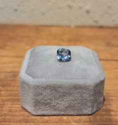 Azotic topaz isblå checkerboardslipad 8,2mm