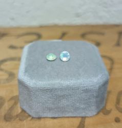 Briljantslipad vit opal 5mm
