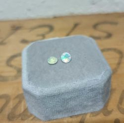 Briljantslipad vit opal 5mm