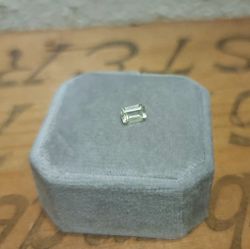 Ljusgrön Baguettslipad Heliodor (Beryll) 6x4mm