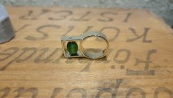 Ring med rund glaspärla