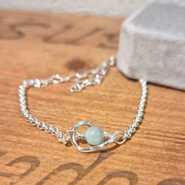 Armband Gaudium med månadssten