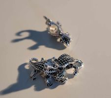 Metall pärla stort hål krokodil